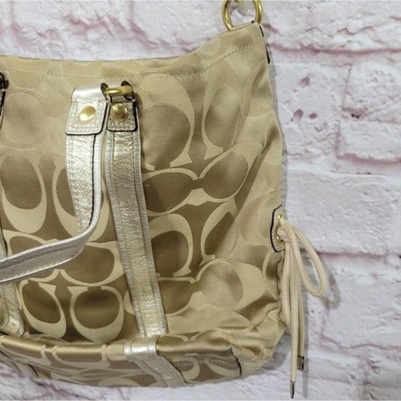 Coach Poppy Gold & Metallic Silver Shoulder Hand Bag - Picture 4 of 12